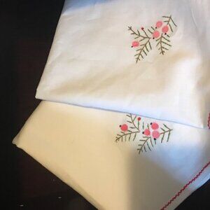 Set of 8 Embroidered Dinner Napkins